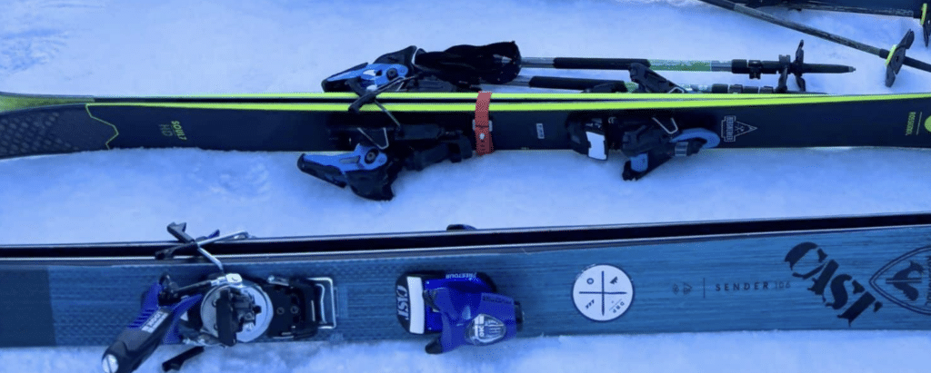skis