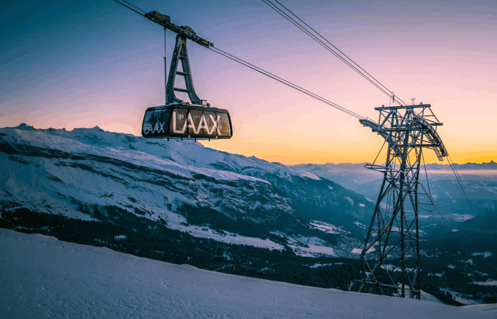 LAAX